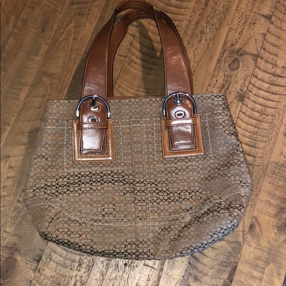 Coach brown shoulder bag 🤎 - Picture 2 of 8